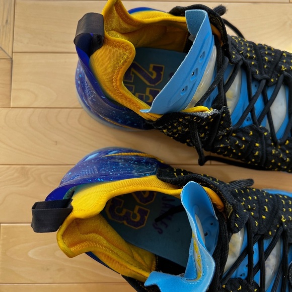 Nike LeBron XVIII What The Lakers Basketball Shoes Size 11 - Picture 4 of 7